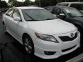 Super White - Camry SE Photo No. 1