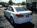 Summit White - Cruze LS Photo No. 4