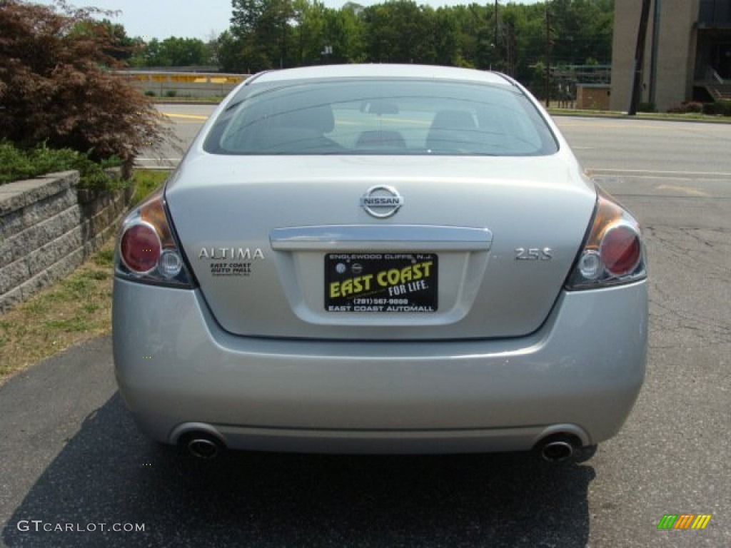 2007 Altima 2.5 S - Radiant Silver Metallic / Charcoal photo #4