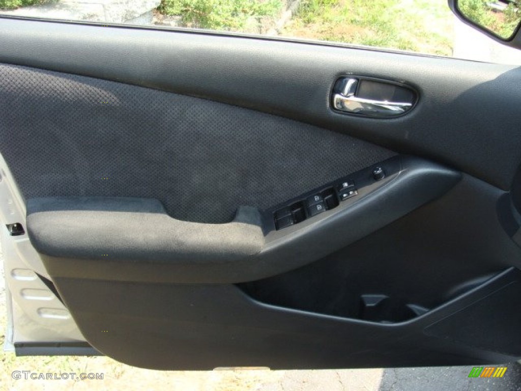 2007 Altima 2.5 S - Radiant Silver Metallic / Charcoal photo #6