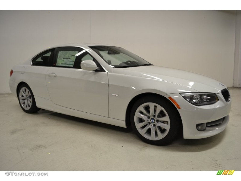 2011 3 Series 328i Coupe - Alpine White / Black photo #2
