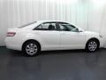 Super White - Camry LE Photo No. 17