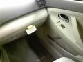Super White - Camry LE Photo No. 11