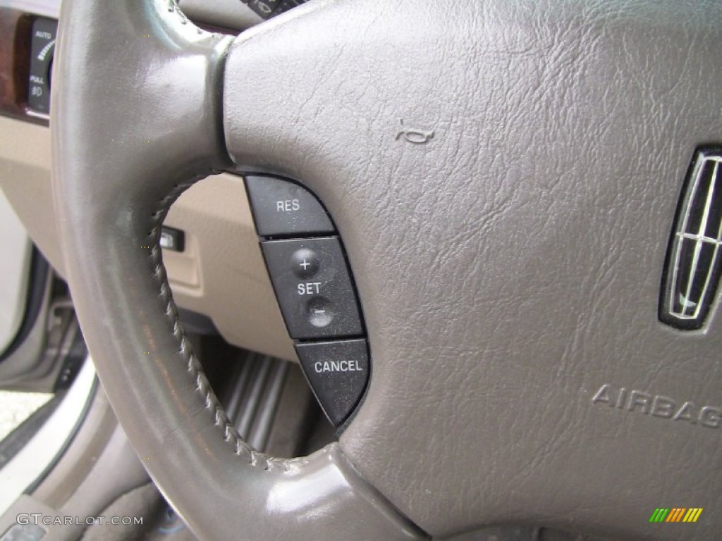 2000 Lincoln LS V8 Controls Photo #50856403