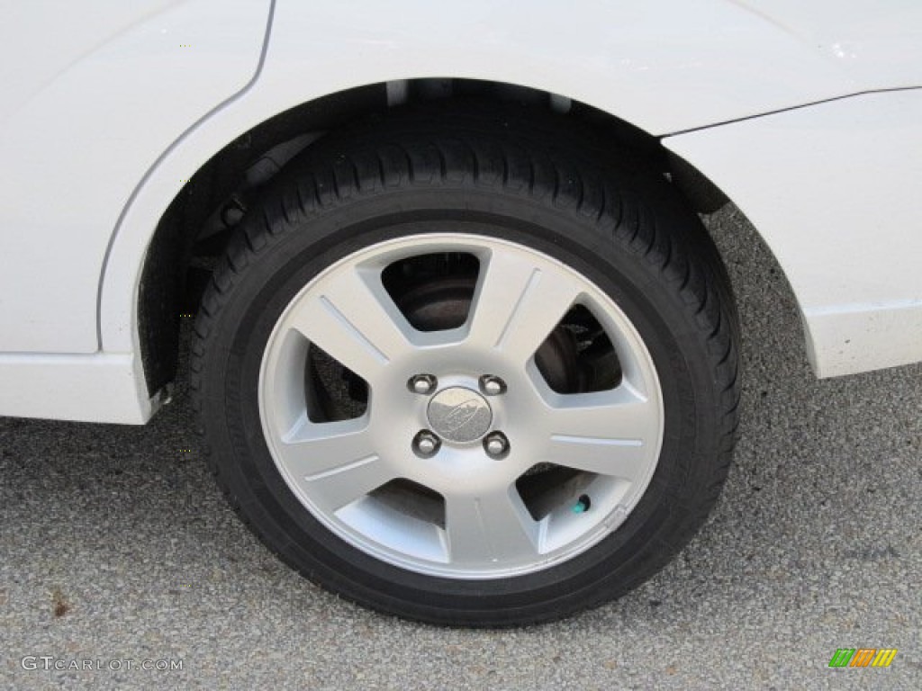 2007 Focus ZX4 SES Sedan - Cloud 9 White / Dark Pebble/Light Pebble photo #4