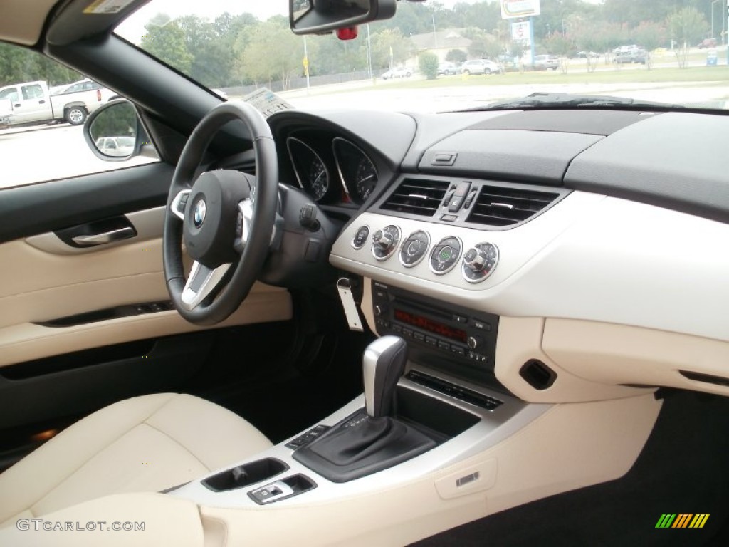 2010 BMW Z4 sDrive30i Roadster Beige Dashboard Photo #50858761