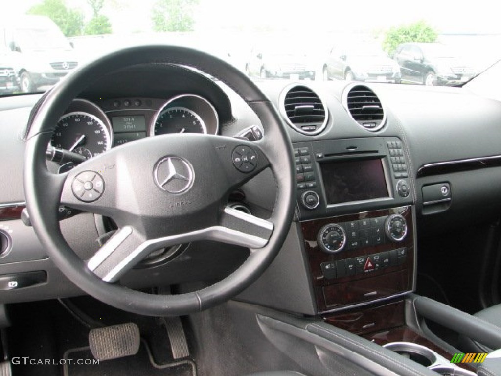 2010 Mercedes-Benz GL 450 4Matic Black Dashboard Photo #50859718