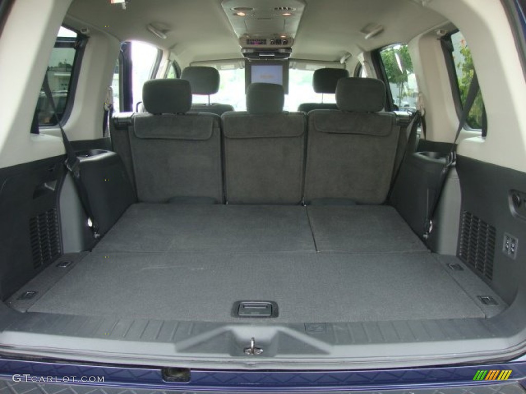 2010 Nissan Armada SE 4WD Trunk Photo #50860717