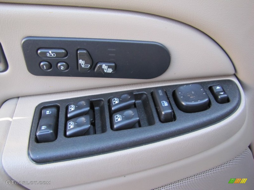 2004 Chevrolet Silverado 2500HD LT Crew Cab 4x4 Controls Photo #50860894