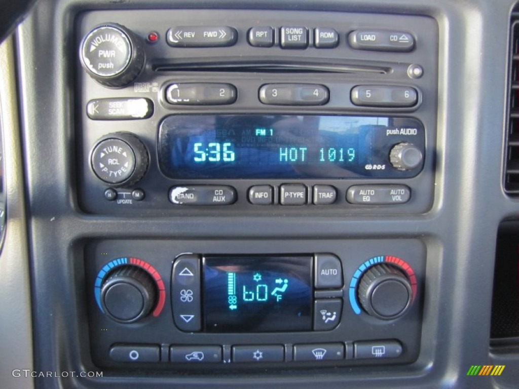 2004 Chevrolet Silverado 2500HD LT Crew Cab 4x4 Controls Photo #50860954