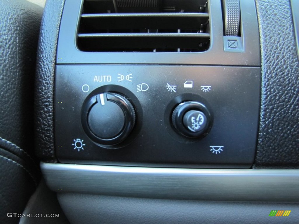 2007 Chevrolet Uplander LS Controls Photo #50861239