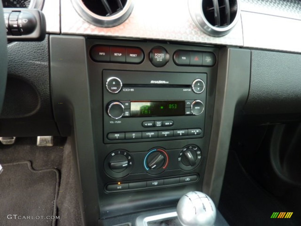 2008 Ford Mustang Bullitt Coupe Controls Photo #50866945