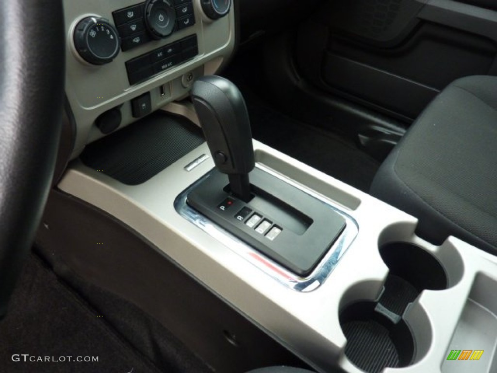 2009 Escape XLT 4WD - Black Pearl Slate Metallic / Charcoal photo #17