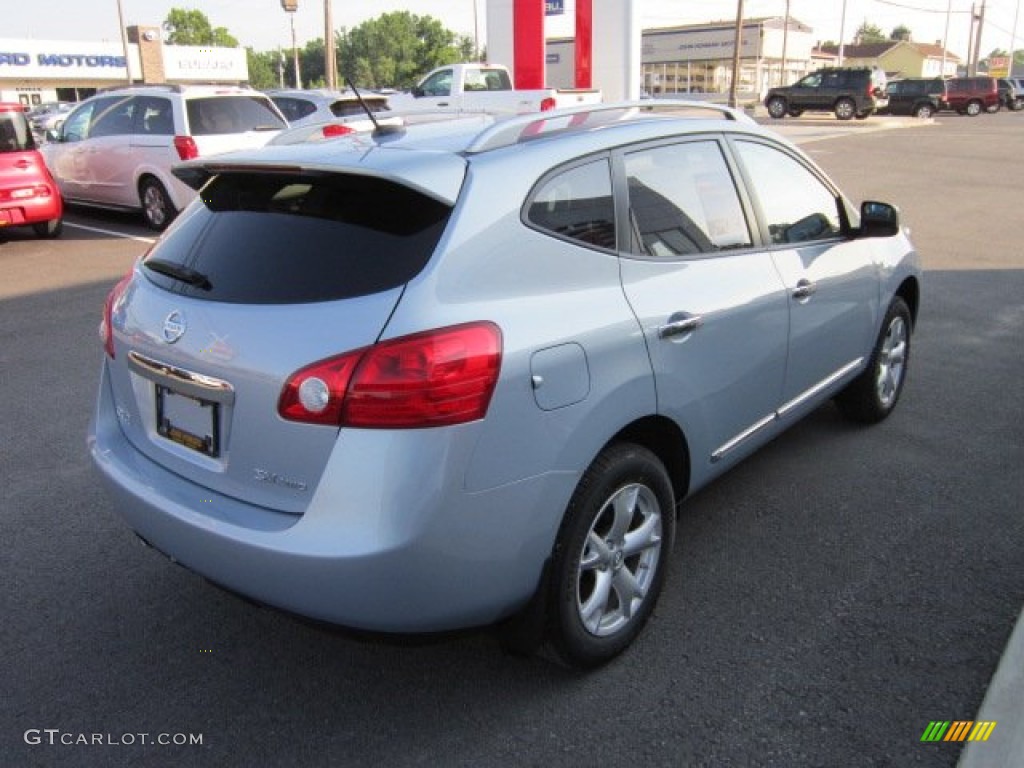 2011 Rogue SV AWD - Frosted Steel Metallic / Black photo #9