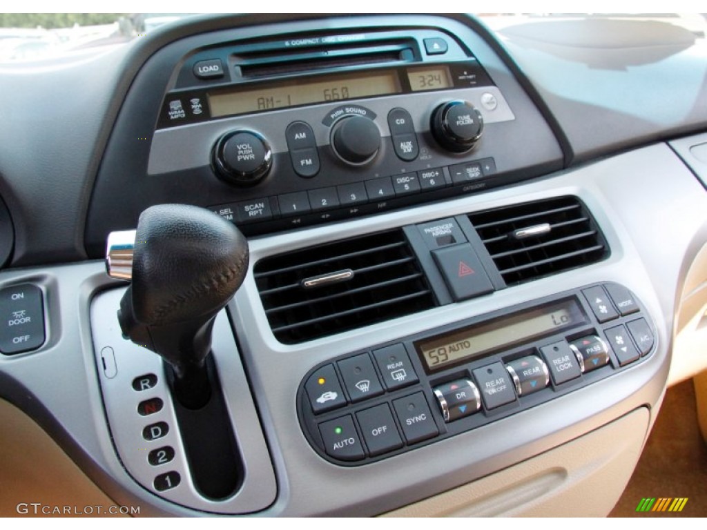 2009 Honda Odyssey EX-L Controls Photo #50873848
