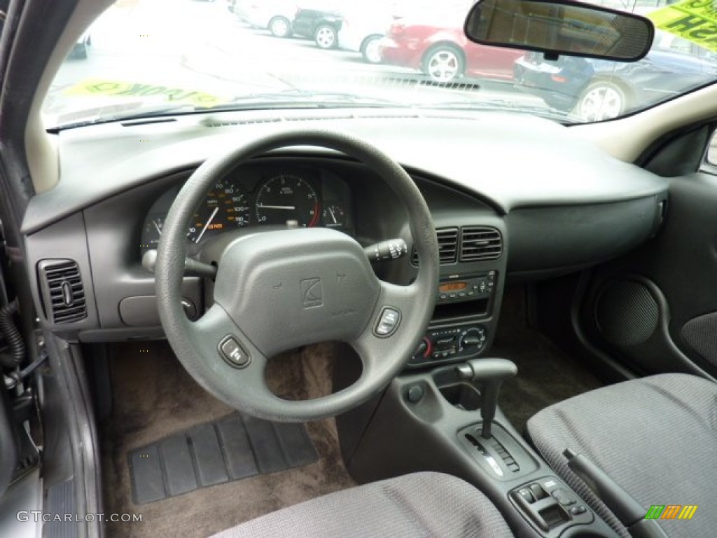 Gray Interior 2002 Saturn S Series SC1 Coupe Photo #50874394