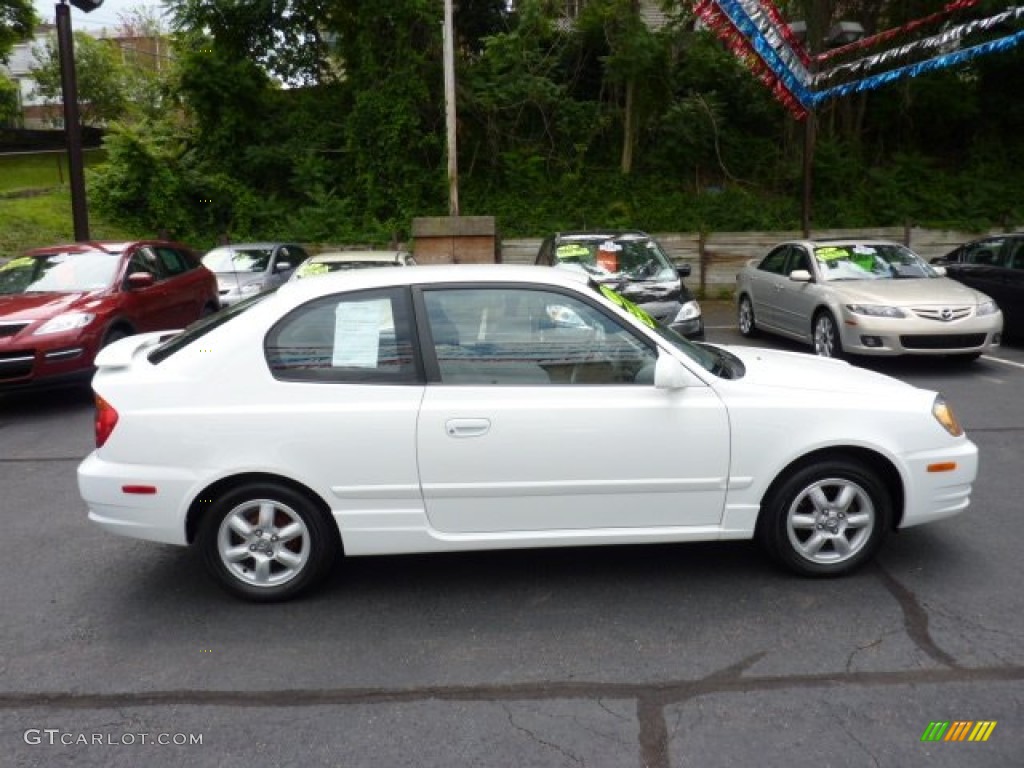 Noble White 2003 Hyundai Accent GT Coupe Exterior Photo #50874556