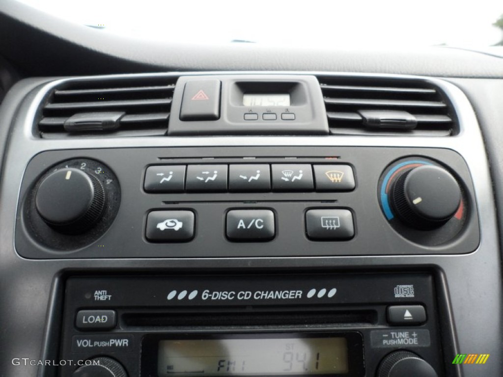 2001 Honda Accord EX Coupe Controls Photo #50875024