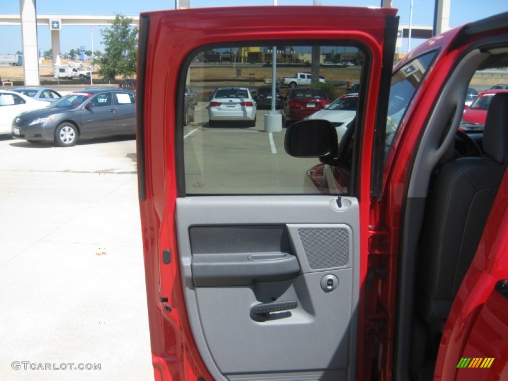 2008 Ram 1500 SXT Quad Cab 4x4 - Flame Red / Medium Slate Gray photo #18