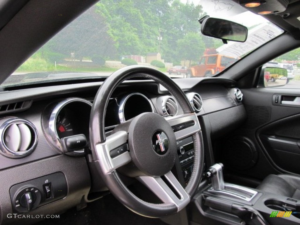 2008 Ford Mustang GT Premium Coupe Dark Charcoal Steering Wheel Photo #50877256