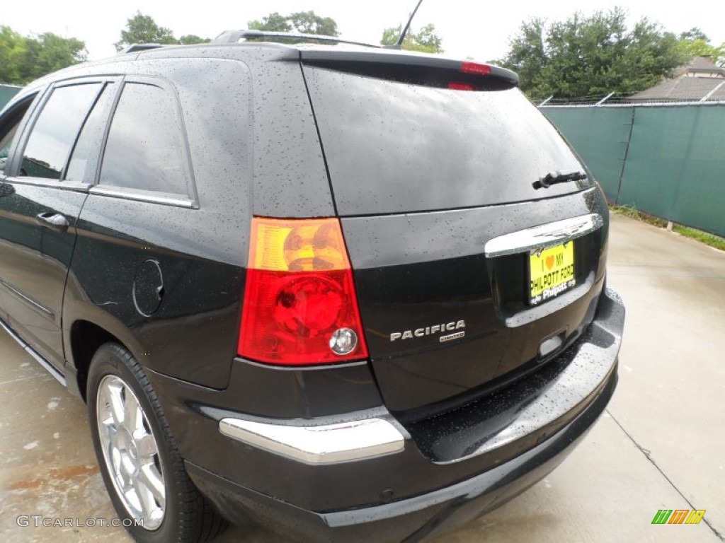 2008 Pacifica Limited - Brilliant Black Crystal Pearlcoat / Pastel Slate Gray photo #22