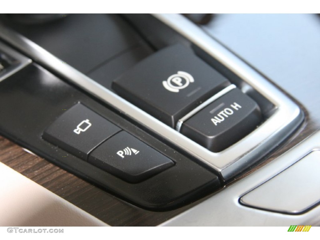 2012 BMW 7 Series 750Li Sedan Controls Photo #50878825