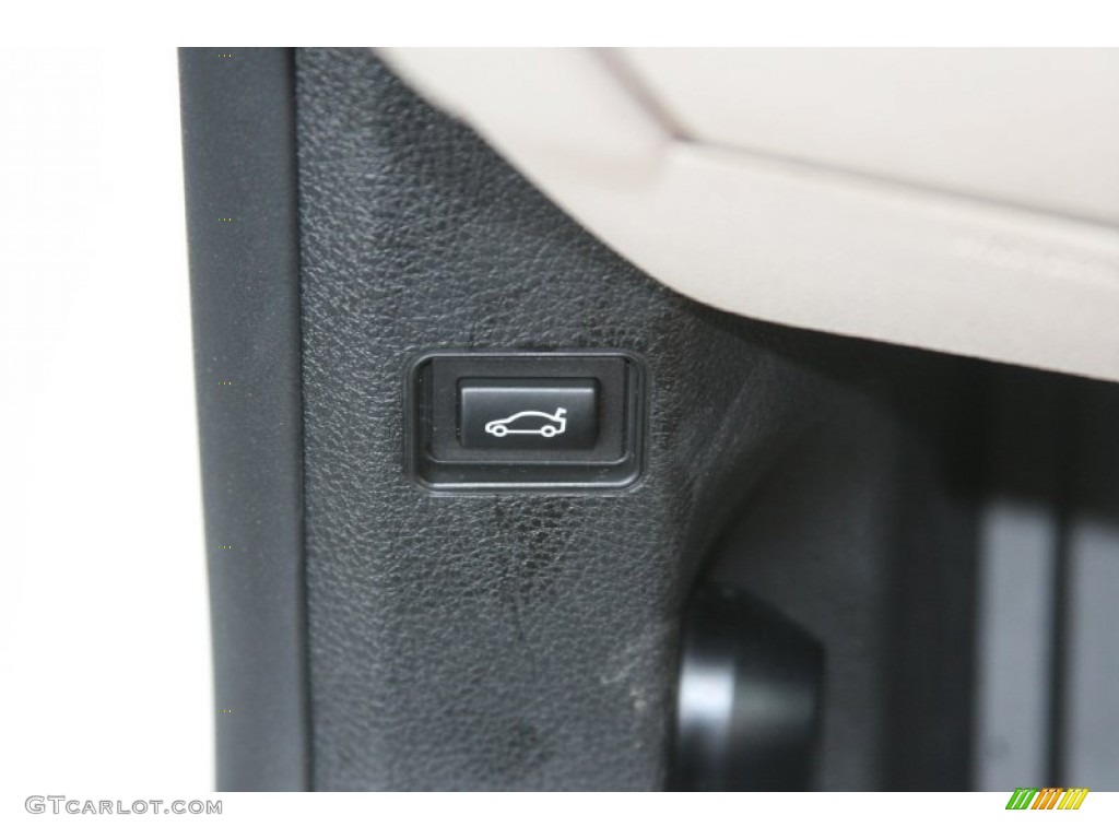 2012 BMW 7 Series 750Li Sedan Controls Photo #50878969