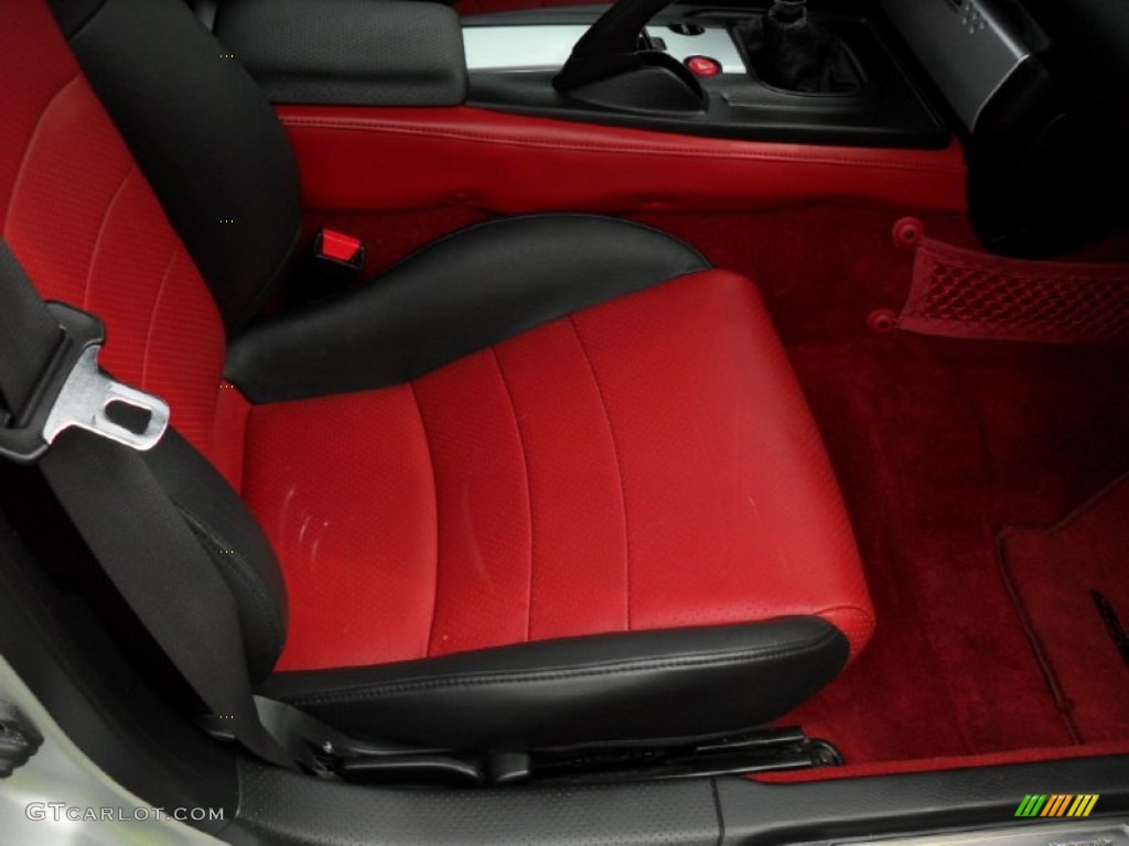 Red/Black Interior 2005 Honda S2000 Roadster Photo #50879668