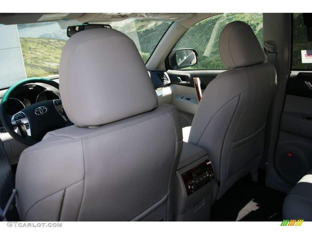 2011 Highlander Limited 4WD - Black / Ash photo #7