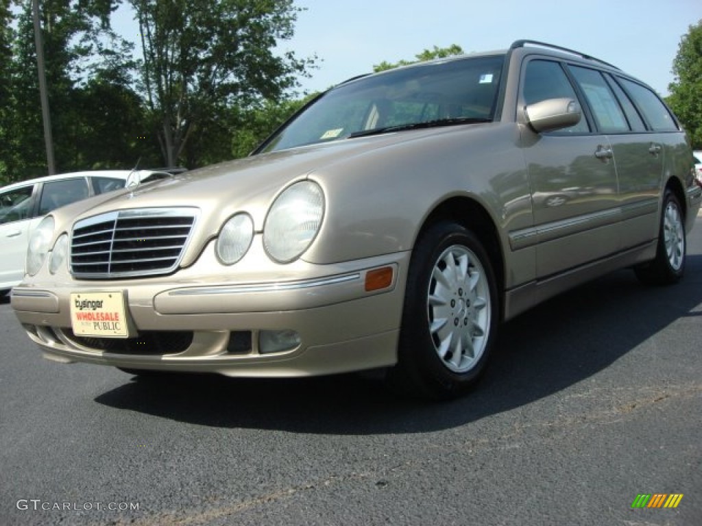 Desert Silver Metallic Mercedes-Benz E