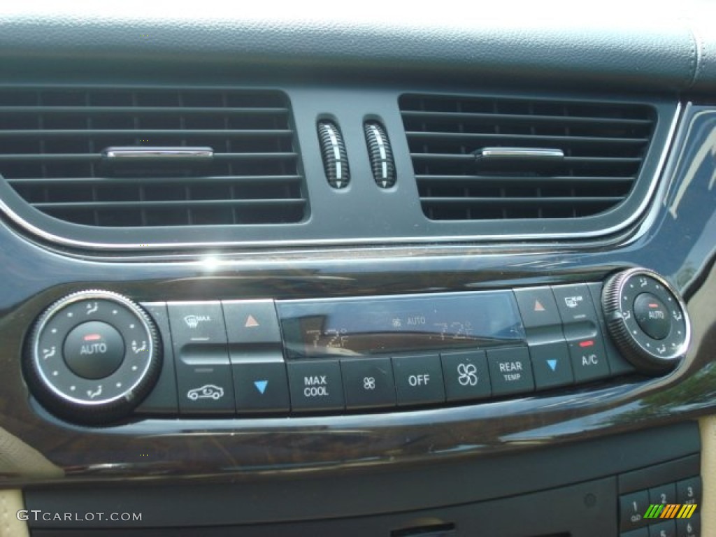 2011 Mercedes-Benz CLS 550 Controls Photo #50881552