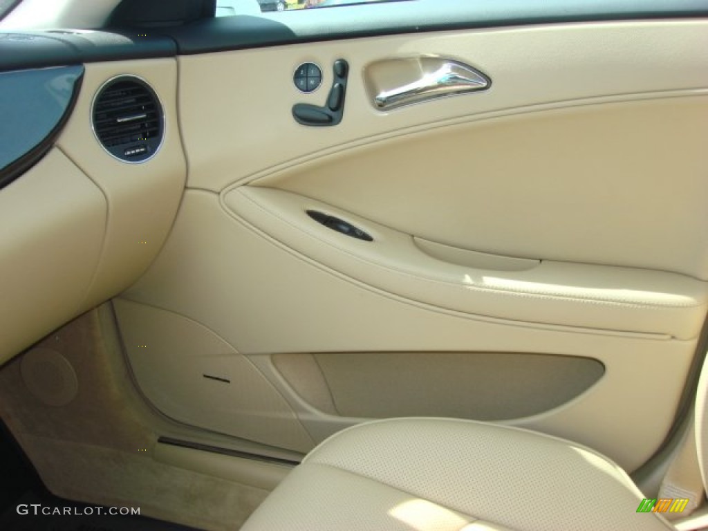 2011 Mercedes-Benz CLS 550 Ash Door Panel Photo #50881624