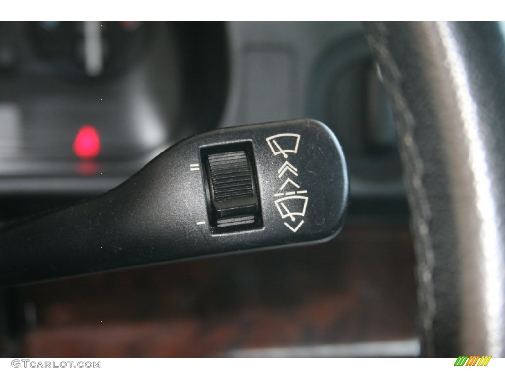 2001 BMW 5 Series 540i Sedan Controls Photo #50882809