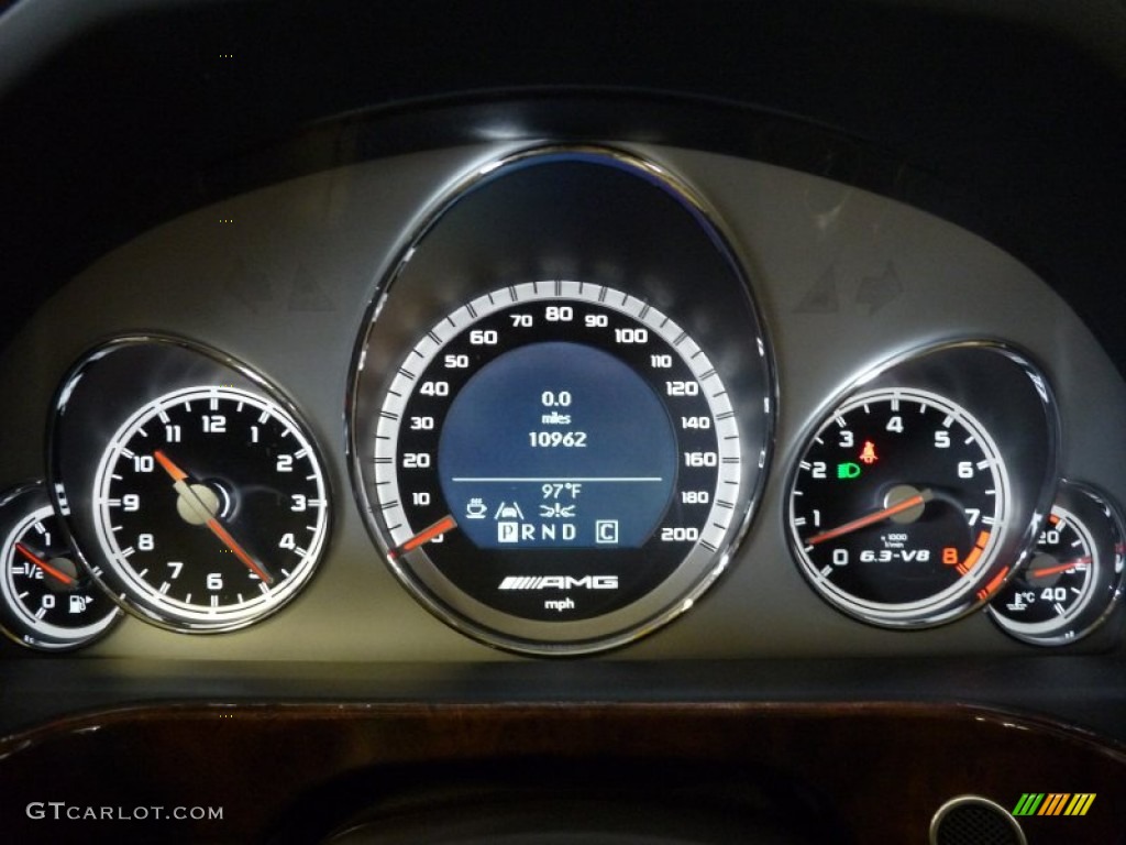 2010 Mercedes-Benz E 63 AMG Sedan Gauges Photo #50883544