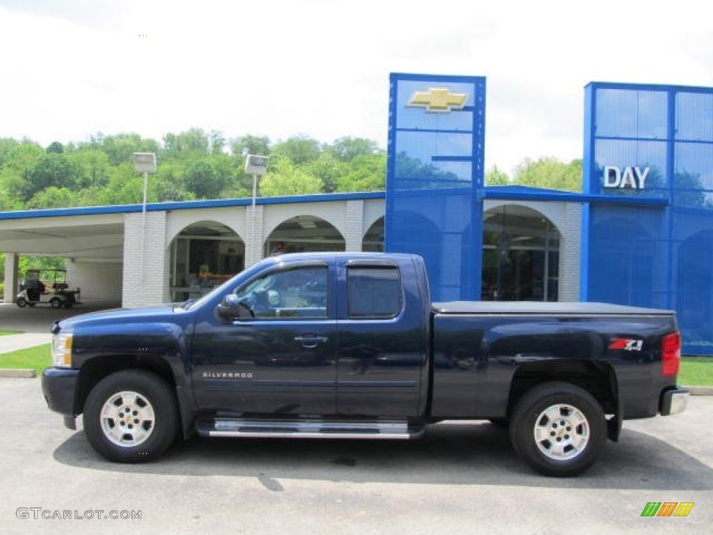 2010 Silverado 1500 LT Extended Cab 4x4 - Imperial Blue Metallic / Ebony photo #2