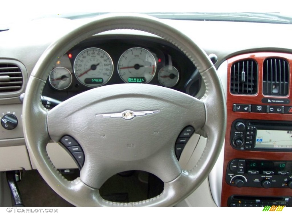 2006 Chrysler Town & Country Limited Dark Khaki/Light Graystone Steering Wheel Photo #50884006