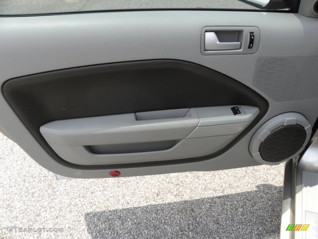 2008 Ford Mustang GT Premium Coupe Light Graphite Door Panel Photo #50887366