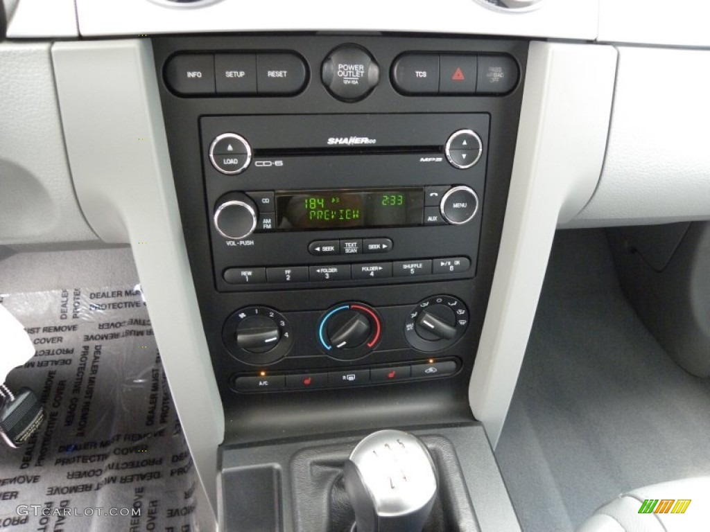 2008 Ford Mustang GT Premium Coupe Controls Photo #50887603