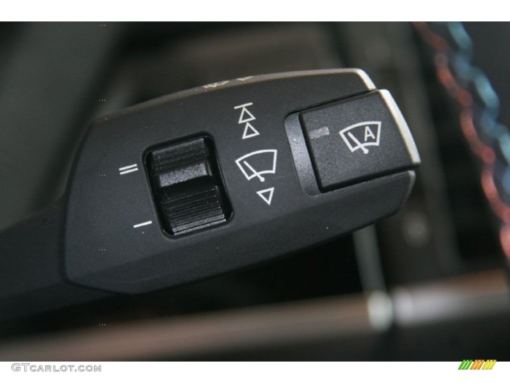 2010 BMW X6 M Standard X6 M Model Controls Photo #50890609