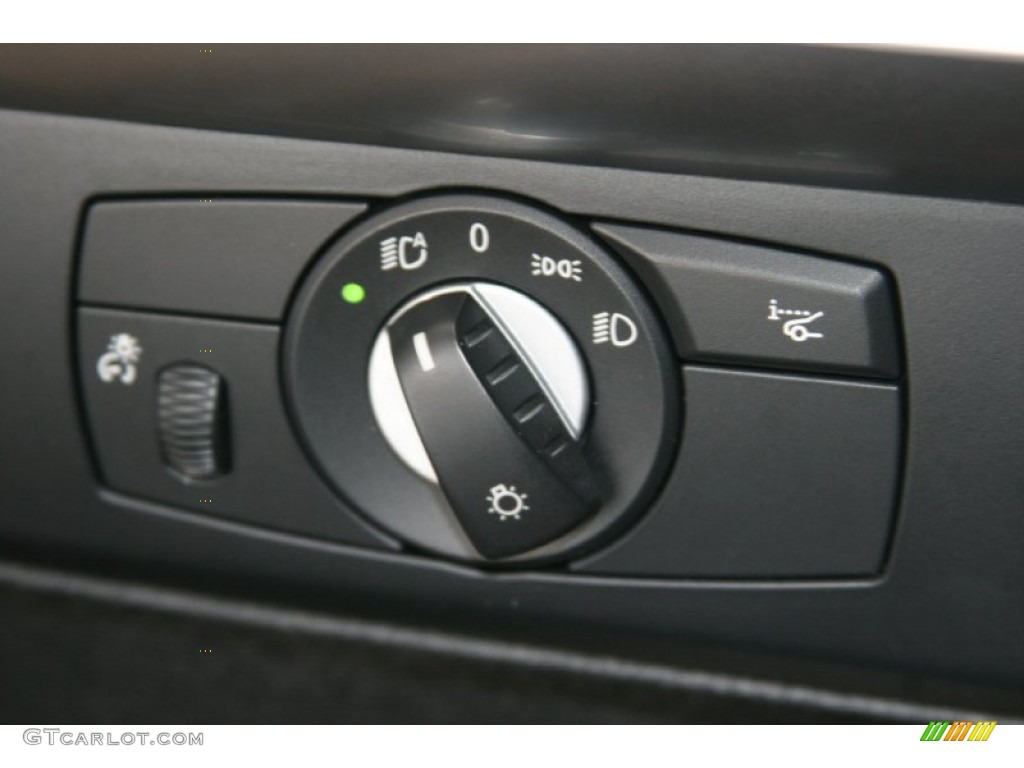 2010 BMW X6 M Standard X6 M Model Controls Photo #50890654