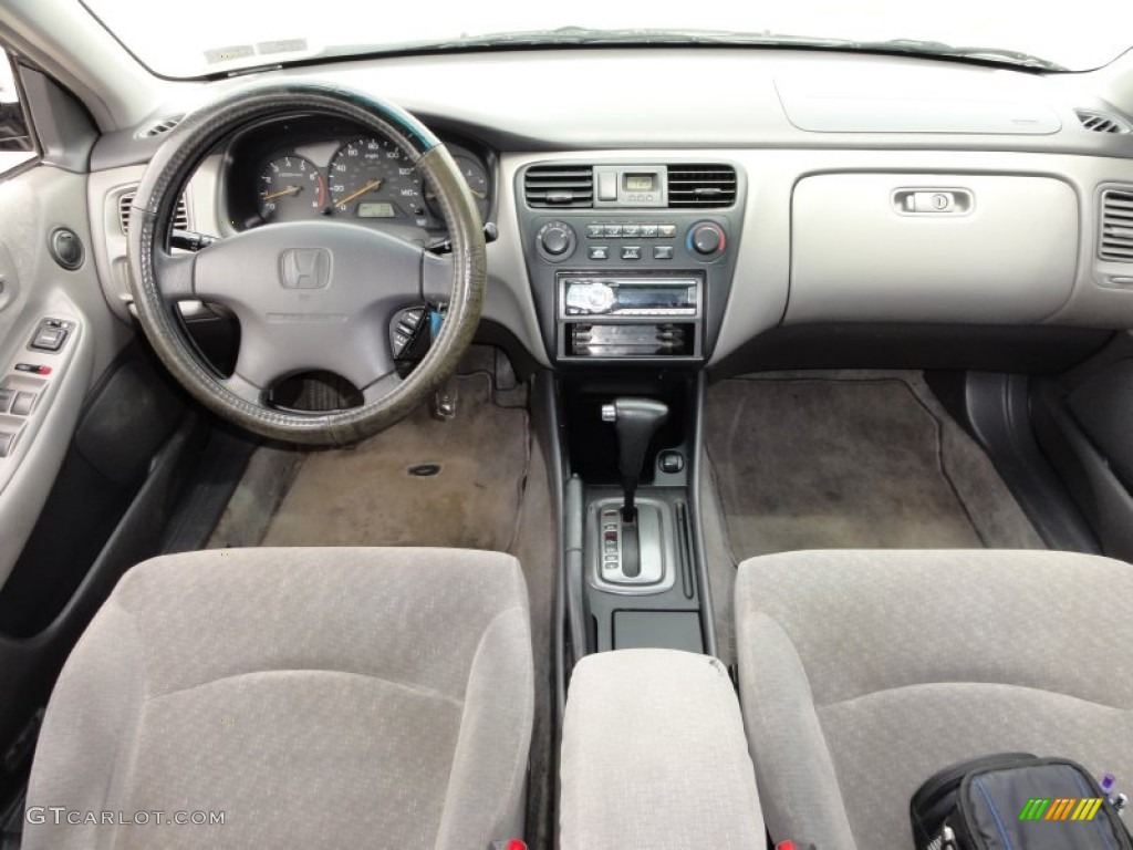 2002 Accord LX V6 Sedan - Nighthawk Black Pearl / Quartz Gray photo #29