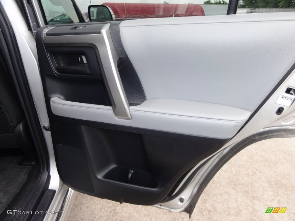 2010 4Runner SR5 4x4 - Classic Silver Metallic / Graphite photo #26