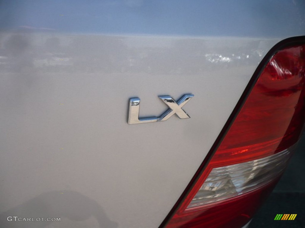 2007 Kia Sorento LX 4WD Marks and Logos Photos