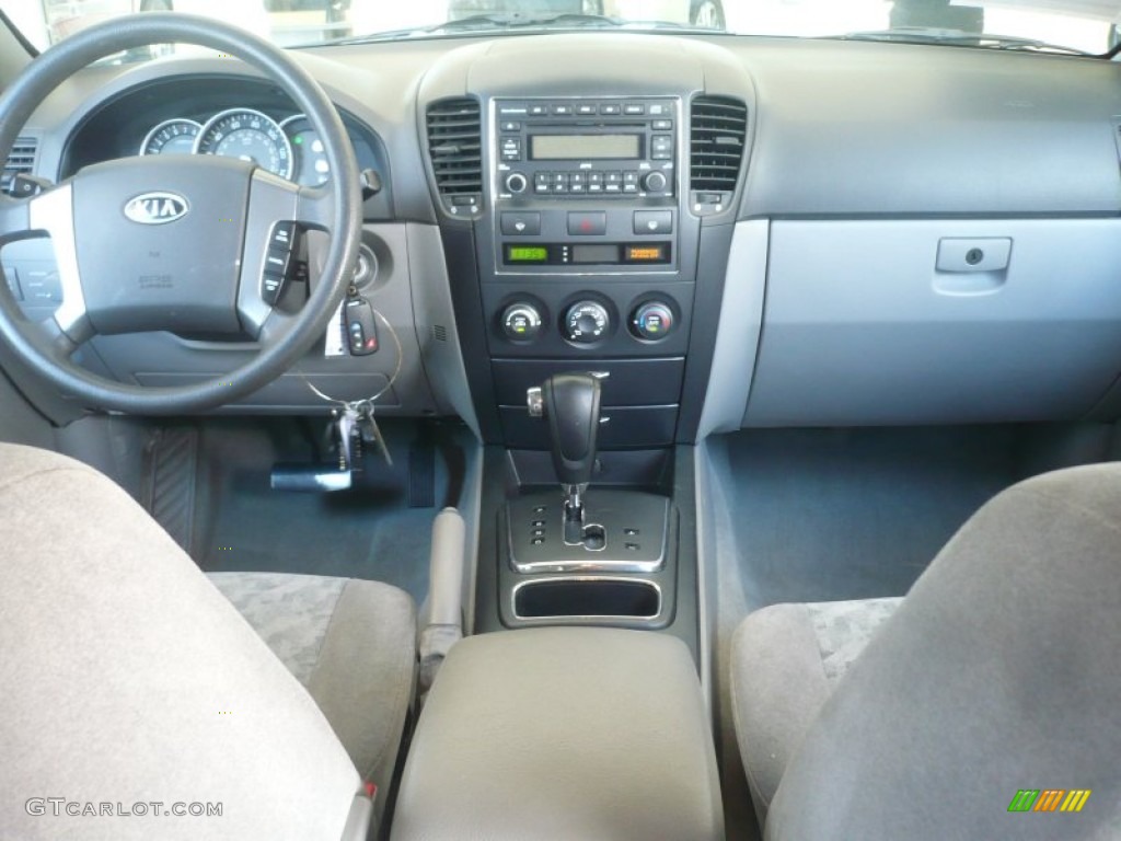 2007 Kia Sorento LX 4WD Gray Dashboard Photo #50891605
