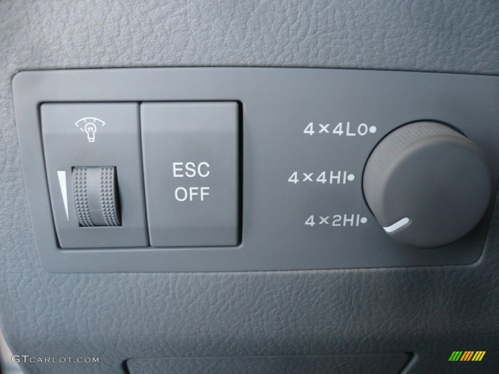 2007 Kia Sorento LX 4WD Controls Photos