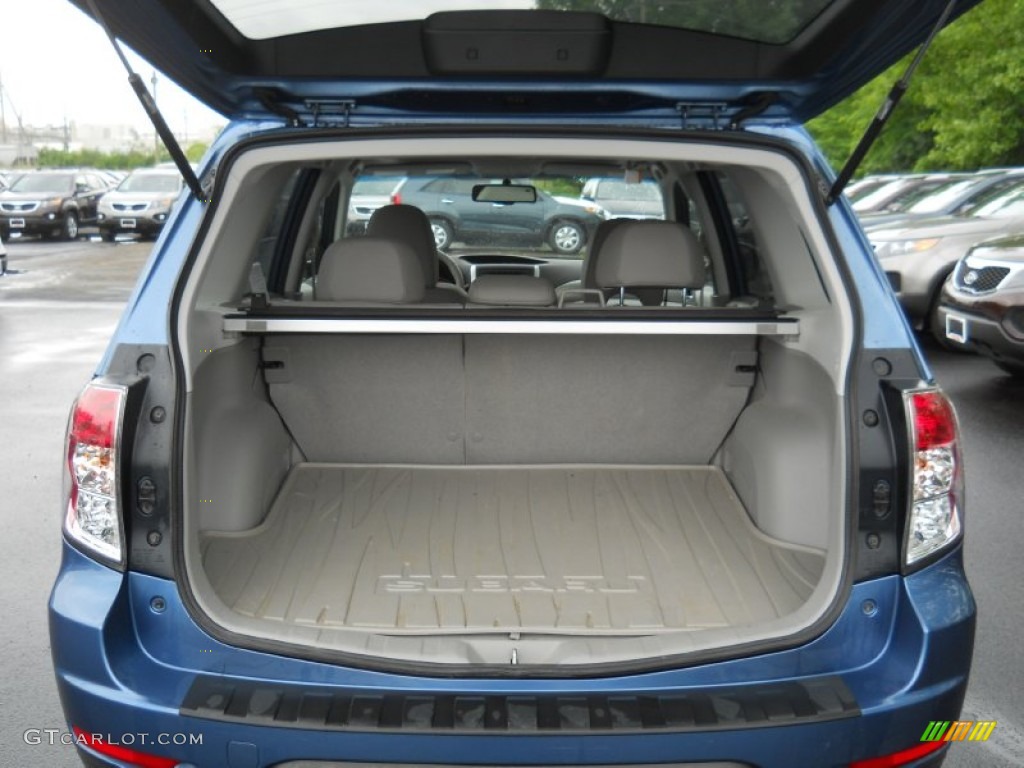 2010 Subaru Forester 2.5 X Limited Trunk Photo #50891998