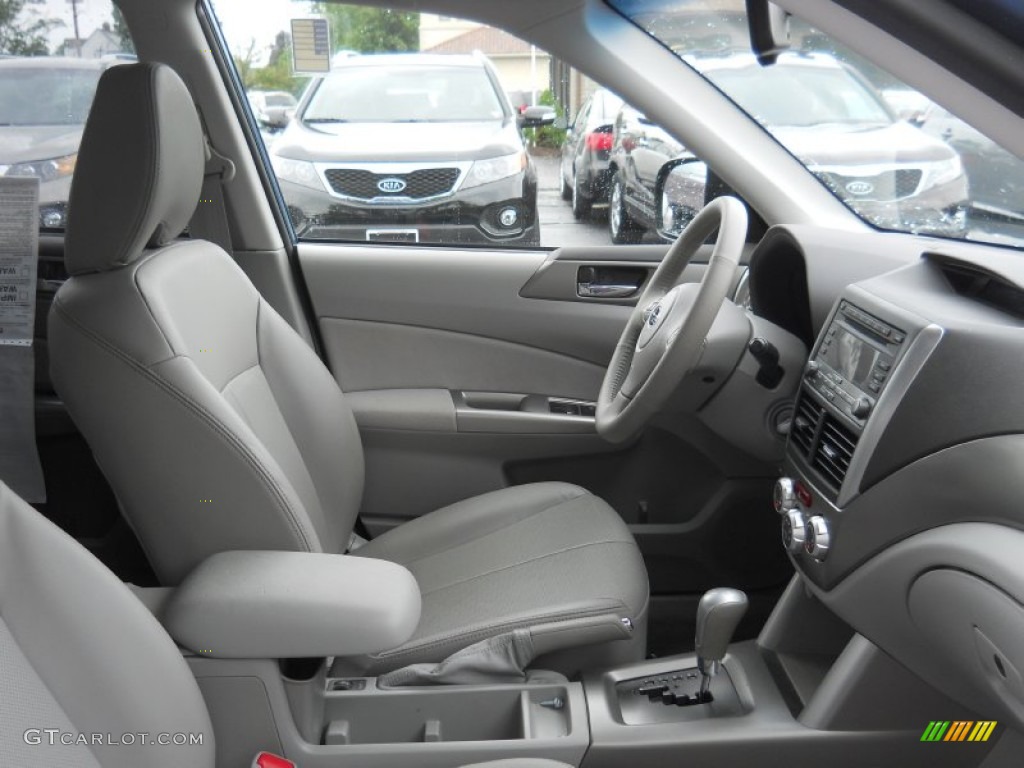 2010 Forester 2.5 X Limited - Newport Blue Pearl / Platinum photo #7