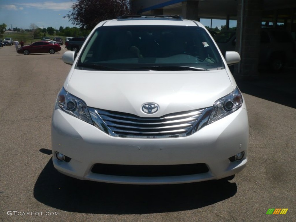 2011 Sienna Limited AWD - Super White / Bisque photo #3