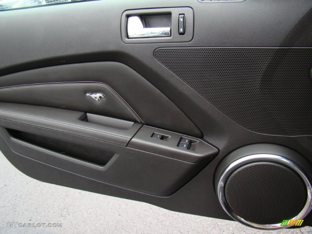 2010 Ford Mustang GT Premium Convertible Charcoal Black/Cashmere Door Panel Photo #50892784