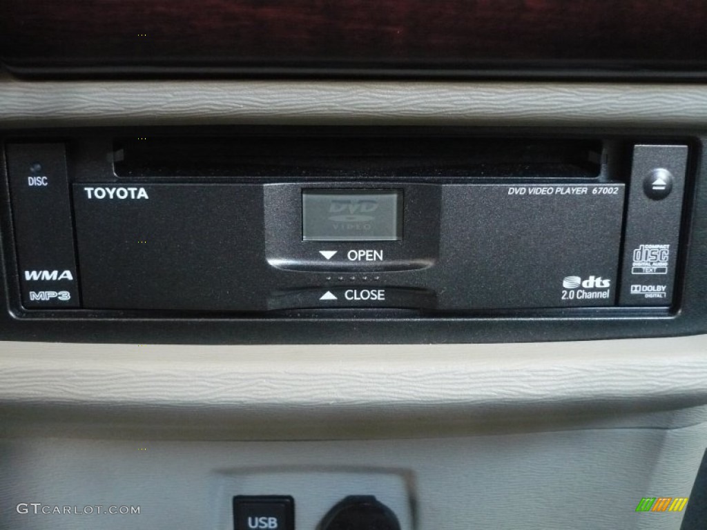 2011 Sienna Limited AWD - Super White / Bisque photo #37